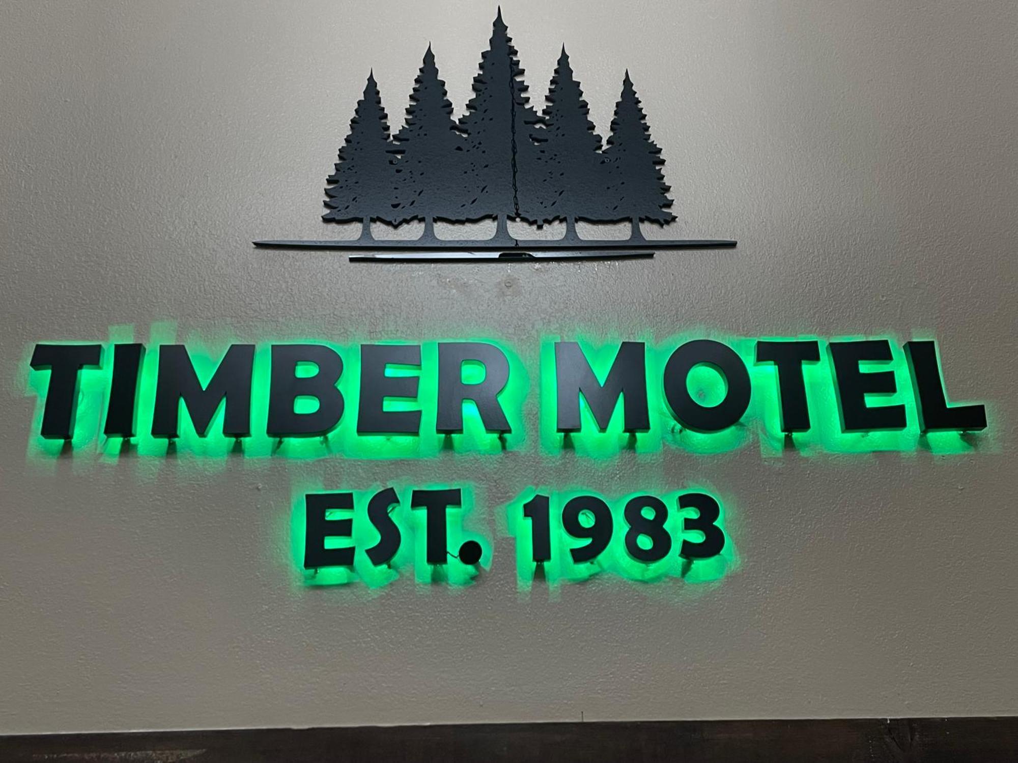 Timber Motel Clinton Bagian luar foto
