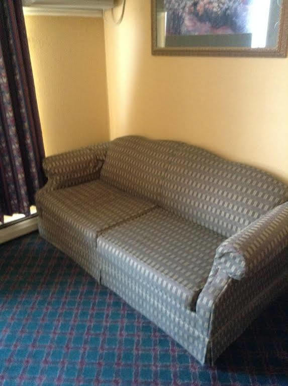 Timber Motel Clinton Bagian luar foto